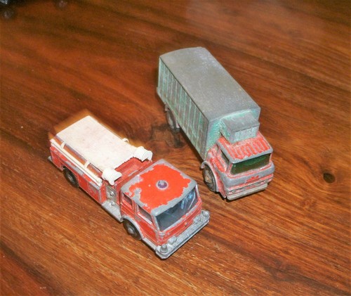 Two matchbox trucks no29 - matchbox, fire