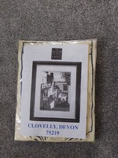 Tapestry Kit Including Yarns