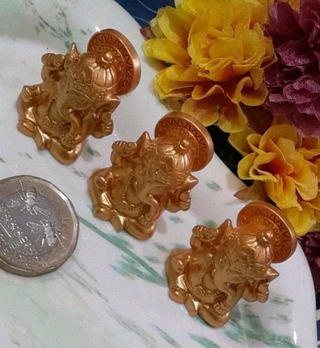 Ganesha statues set small - of, 3