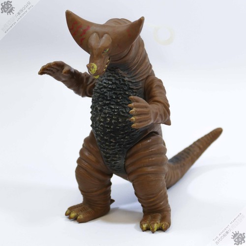 Bandai gomora sofubi - bandai,