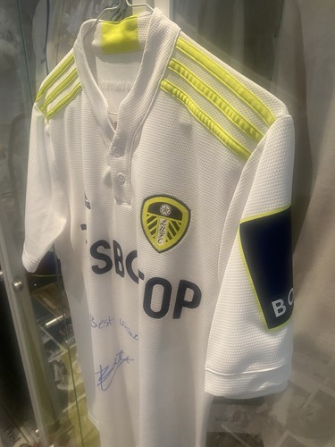 Lewis bate match issued signed - bate,