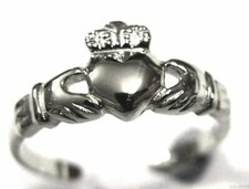 Genuine New Solid 9ct White Gold Irish Claddagh Toe Ring