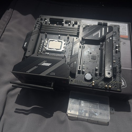 Msi mag b760 tomahawk - msi, wifi