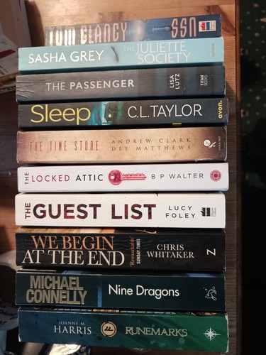Collection fiction - collection,