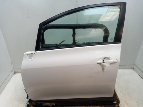 Toyota auris left front - auris,