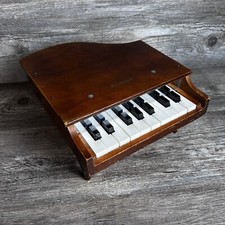 Vintage Schoenhut 17 Key