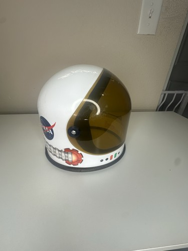 Astronaut helmet space nasa - astronaut,