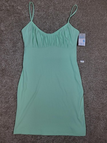 Primark light green ribbed - light,