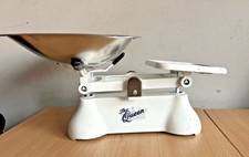 The Queen Waylux Kitchen Weighing Scales Fereday London With Stainless Steel Pan