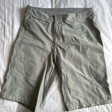 Rapha Touring Shorts Size 34 Light Grey With Front And Rear Zip Pockets