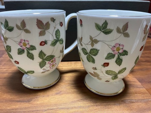 Wedgwood wild strawberry mug - strawberry,