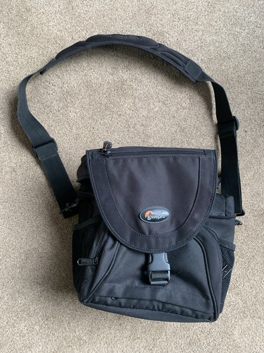 Lowepro nova padded - lowepro,