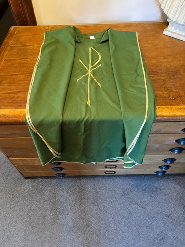 Green gothic chasuble and