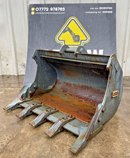 2FT WHITES / HITACHI ZX33U EXCAVATOR BUCKET WITH TEETH / 45MM PINS / WZX33750WIP
