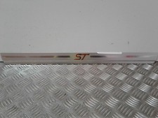 FORD FIESTA TRIM PANEL ST BRUSHED DOOR SILL TRIM RIGHT (*)  02-09
