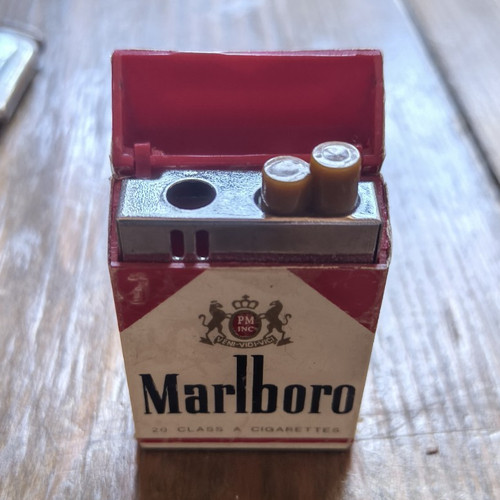 Vintage marlboro lighter - vintage,