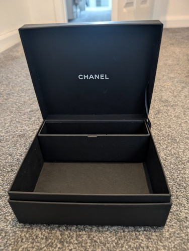 Chanel sunglasses empty box - sunglasses,