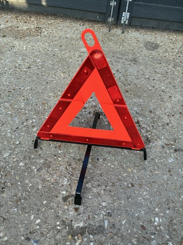 Mercedes w203 warning triangle - mercedes,
