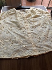 Ladies yellow size 12 round