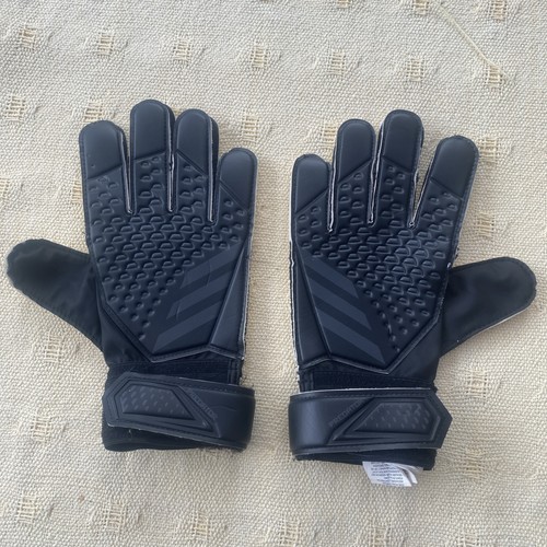 B010 adidas predator - b010,