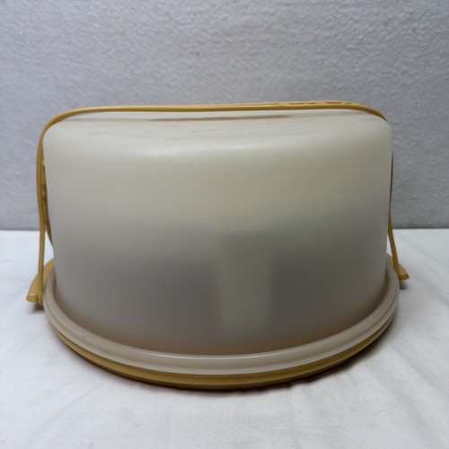 Tupperware vintage layer - tupperware, cake