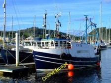 Photo 6x4 Fishing boats at Kip
