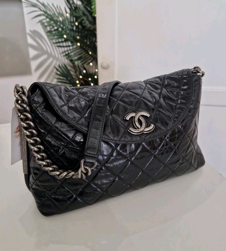 Chanel glazed black calfskin - black,