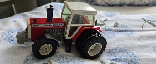 Britains massey ferguson - massey,