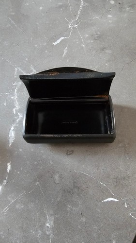 Vintage bakelite snuff box - bakelite,
