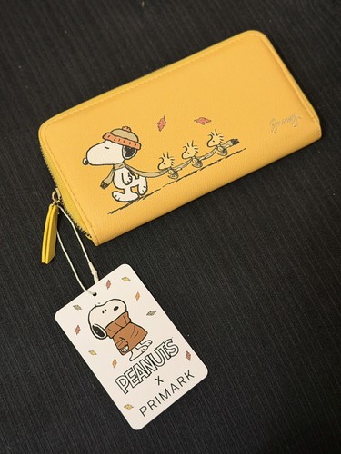 Snoopy zip around purse - snoopy,