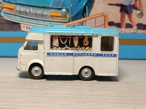 Corgi toys 413 smiths karrier - toys,
