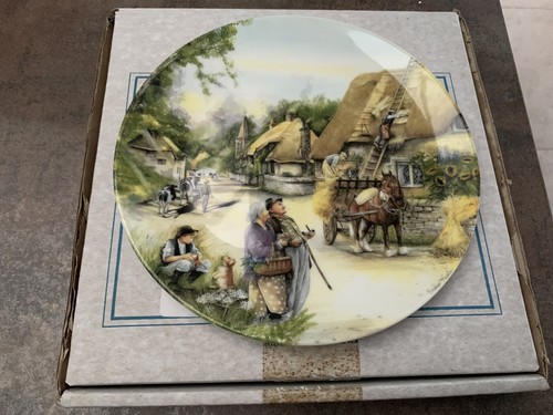 Royal doulton plate old - royal, plate: