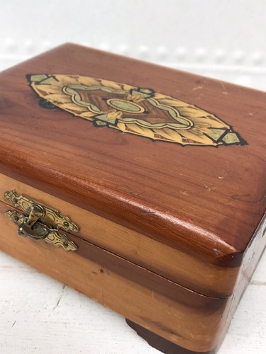 Vtg art nouveau - vtg,