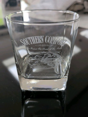 Southern comfort glass pub - glass,
