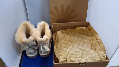 Ugg short boots used - ugg,
