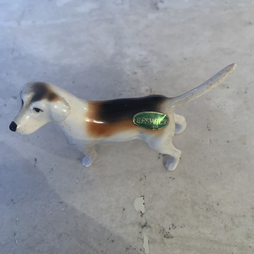 Beswick model foxhound no - of,