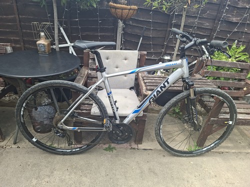 Giant roam hybrid bike - 0, large