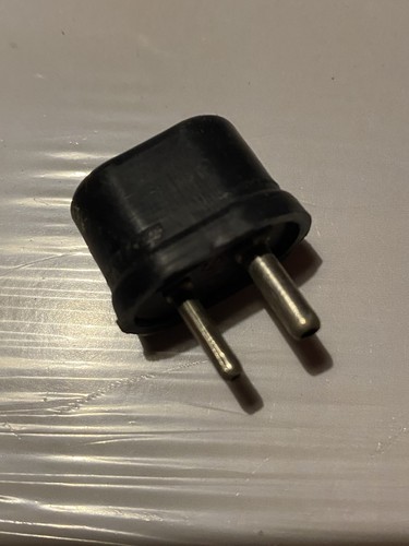 Leak voltage selector plugs - ,