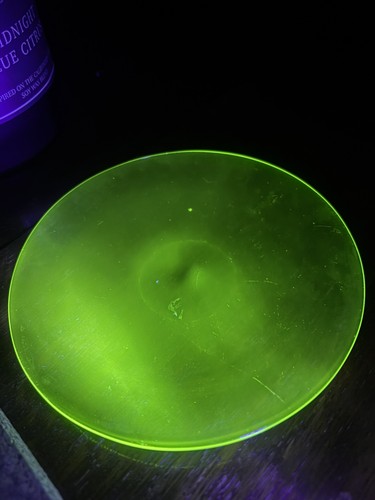 Uranium glass plates - ,