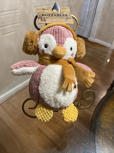 Giftable stuffed penguin - stuffed,
