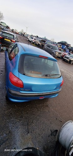 Peugeot 206 mk1 - peugeot, petrol