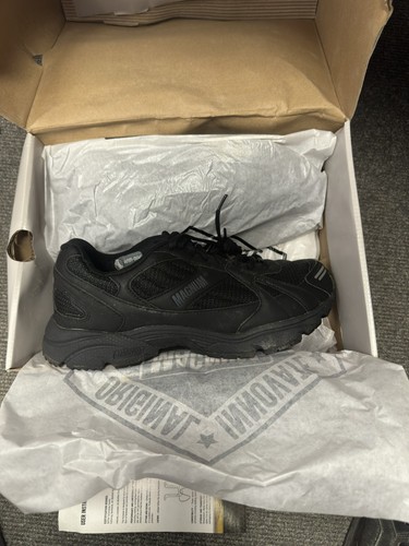 Magnum running trainers vibram - running,