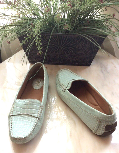 Clarks artisan light green - clarks,