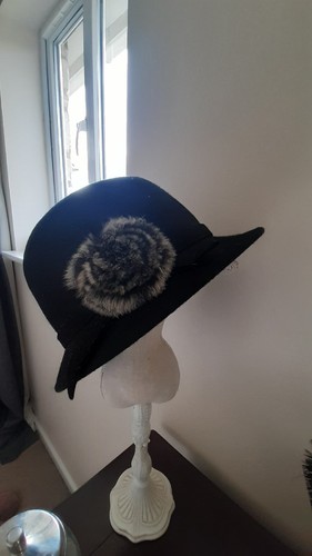 Felt bowler hat