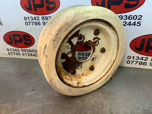 200 solid wheel - solid, tyre