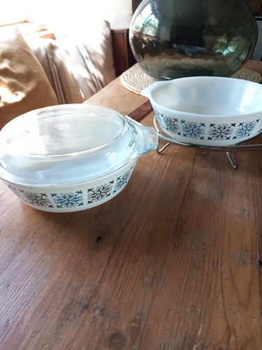 Pyrex chelsea design casserole - chelsea,