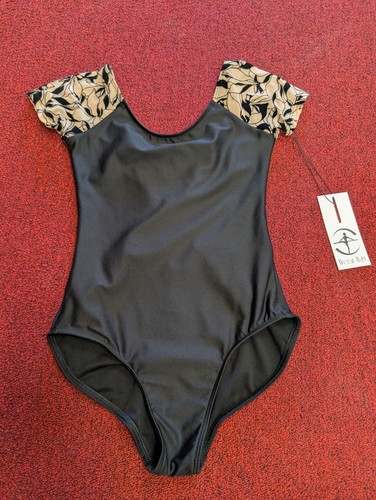 Wear moi zenon black with - wear,