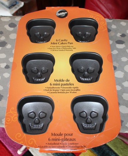 Wilton cavity mini cakes pan - wilton,