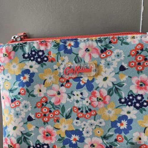 Cath kidston floral zipped - kidston,