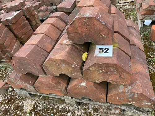 Coping brick angled saddleback - coping,